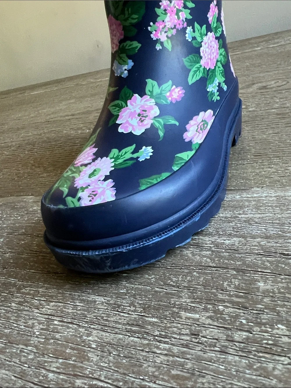 EUC Janie and Jack Floral Navy Rain Boots